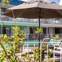 Siesta Suites, hotel em Kelowna