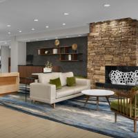 Fairfield Inn & Suites by Marriott Fayetteville North, hotel cerca de Base aérea de Simmons - FBG, Fayetteville