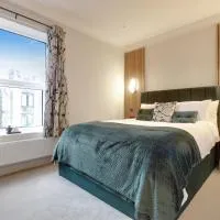 Luxury 2 Bed House in Lindley Huddersfield 2 mins from HRI 5 mins from Town Centre and M62, hôtel à Lindley
