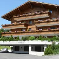 Hotel des Alpes Superieur、グスタードのホテル
