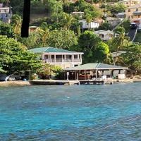 RM Marina，位于Port ElizabethJ. F. Mitchell Airport - BQU附近的酒店