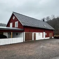 Viskadalens Gårdshus, khách sạn ở Veddige