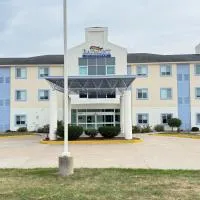 Baymont by Wyndham Kingdom City, hotel u gradu 'Kingdom City'