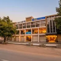 FabHotel Relax - Opp Hotel Leela, hotel a Gandhinagar