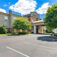 Country Inn & Suites Etown: Elizabethtown şehrinde bir otel