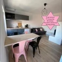 V3 Studio tout confort plein centre 5 min Golfech, hotel a Valence-dʼAgen
