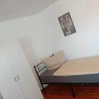 Stellas Monteurwohnungen, hotel din Crimmitschau