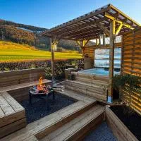 Juralodgespa Chalet Julie, hotel a Courrendlin