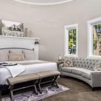 Silo Stay with King Bed & Loft / Near Zion & Hot Springs, hotel v destinaci La Verkin
