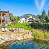 Baby Birch Banks Guest House on Lake Pend Oreille, hotel di Sagle