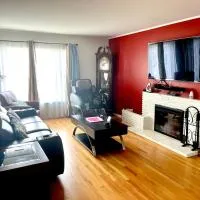 2 Bedroom House OR Private Studio near SF, SFSU and SFO, хотел в Дейли Сити