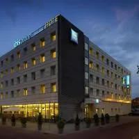 ibis budget Katowice Centrum โรงแรมในคาโตวีตเซ