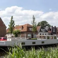 Het Waterhotel, hotel v destinaci Heerenveen