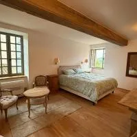 Auberge du Vieux Brancion, hotel u gradu Martailly-lès-Brancion