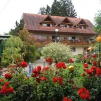 Gästehaus Zur schönen Aussicht, hotel v destinácii Wies