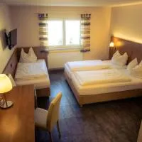 Hotel Cafe Kern โรงแรมในGroßostheim