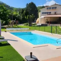 Gite - Chambre d'hôtes indépendante avec Terrasse L'OCCITANIA 60m2 โรงแรมในแซงต์อองบัวซ์