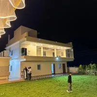 V guesthouse staycation, hotel en Bāpatla