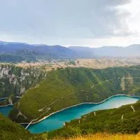 Chalet Highland، فندق في بلوزين