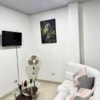 Acogedor apartamento, hotel near Alfredo Vásquez Cobo International Airport - LET, Leticia