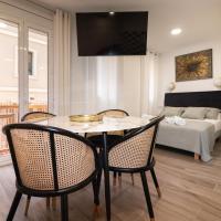 Charming Seaside Apartment in Barceloneta, Renovated with Stunning Sea Views, hotel v destin&aacute;cii Barcelona