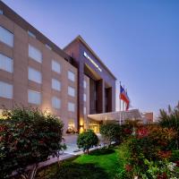 Wyndham Santiago Aeropuerto, hotel cerca de Aeropuerto Arturo Merino Benítez - SCL, Santiago