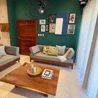 Rustic, Contemporary, Cozy with Home Office, hotel a Pemba