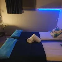Fotlandsvåg Guest Apartment, hotel en Bernes