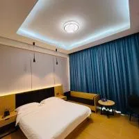 Times Mansion king size standard room, hotel en Freetown