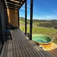 Thenca Lodge - increíble vista panorámica y hottub privado، فندق في Licancheo