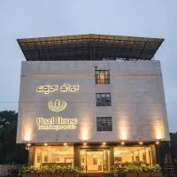 Hotel Pixel House, hotel em Hubli