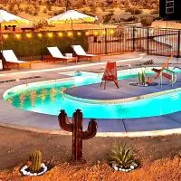 Magical Vibes on 5 acres with Panoramic Views، فندق في جوشوا تري
