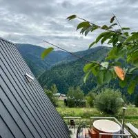 Crow's Nest Maguri, hotelli kohteessa Măguri