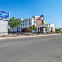 Hampton Inn & Suites Farmington, מלון בפרמינגטון