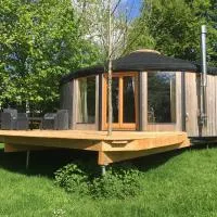 La yourte de l'Abreuvoir, отель в городе Нёшато