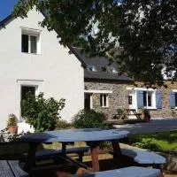 Chambre privée à la campagne avec deux lits doubles petit déjeuner inclus、Laniscatのホテル