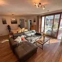 Jacuzzi Bubble Apartment - 15 minutes drive from the Old Town, Hotel in Borkowo