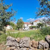 Batea 1, hotel a Seline