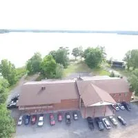 Stoco Lake Lodge, hotel en Tweed