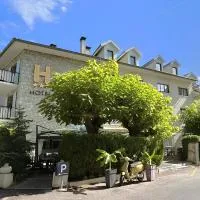 안시에 위치한 호텔 오뗄 카탈파(Hôtel Catalpa)