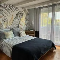 Escale aux pieds des Pyrénées: Miramont-de-Comminges şehrinde bir otel