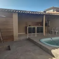 Casa com 03 Quartos, Piscina e Churrasqueira em Itaipuaçu Maricá RJ, hotel i Maricá