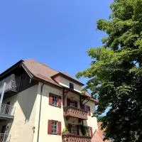 Apartment Siggi 81 sqm Balcony and Mountain View, hotel sa Siegsdorf
