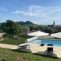 Les Raspes du Samphy, hotelli kohteessa Saint-Victor-et-Melvieu
