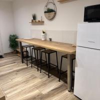 Liezfa, hotel near Pau Pyrénées Airport - PUF, Aussevielle