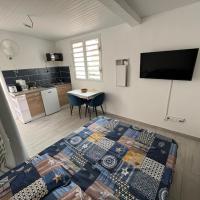 Le Camélia - Résidence Terre et Truffes, hôtel au Lamentin près de : Aéroport international Martinique Aimé Césaire - FDF