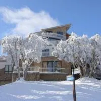 The Peak 202 Sleeps 9, Hotel in Mount Buller