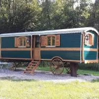 Roulotte Cosy le Chêne Vert, viešbutis mieste Brennes