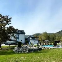 Bier House, hotel sa Veliatyno