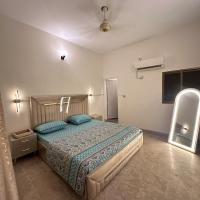 Apartment in Karachi near airport, hotel near Jinnah International Airport - KHI, Karachi